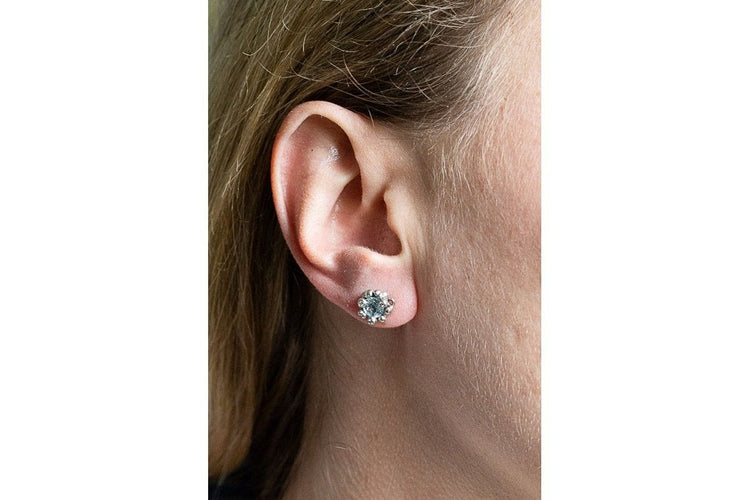 Boucles d'oreilles Boucles d'oreilles de créateur aigues-marines et diamants, Ole Lynggaard, fin du XXe siècle 58 Facettes 9559