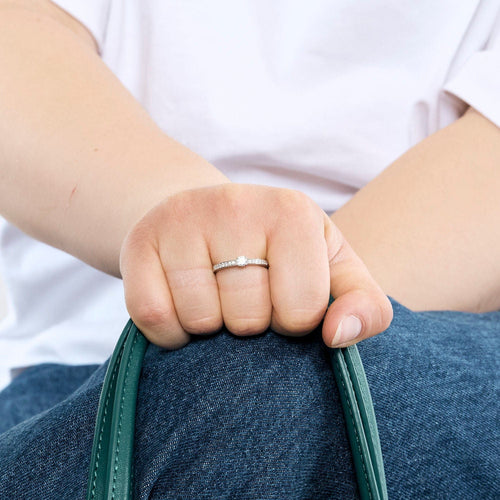 Bague 52,5 Solitaire or blanc et diamants 58 Facettes ROD3416