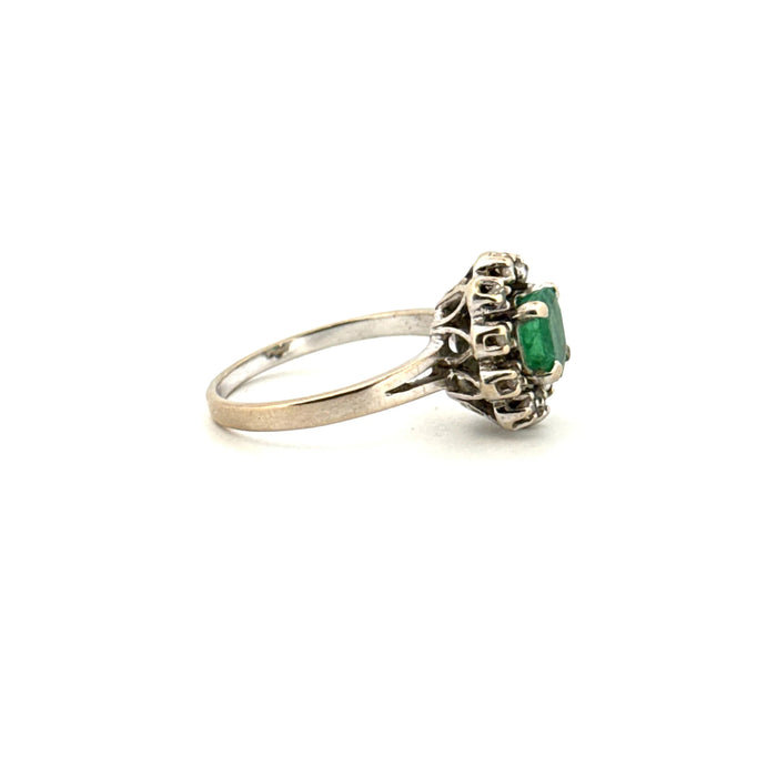 Pompadour ring in white gold with diamonds and emeralds