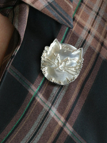 让·科克托 "猫之友俱乐部" 胸针 金属 银 