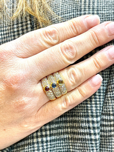 3 rings in 18-carat yellow gold, natural diamonds and precious stones 