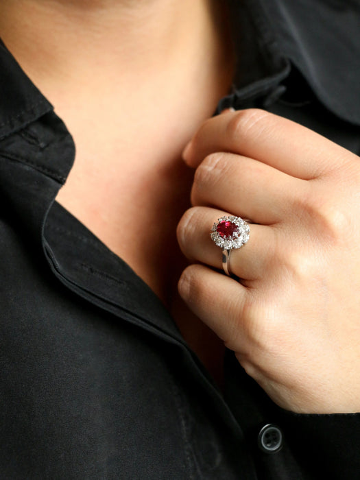 Bague 55 Bague marguerite or blanc rubis ovale diamants 58 Facettes 1023.1