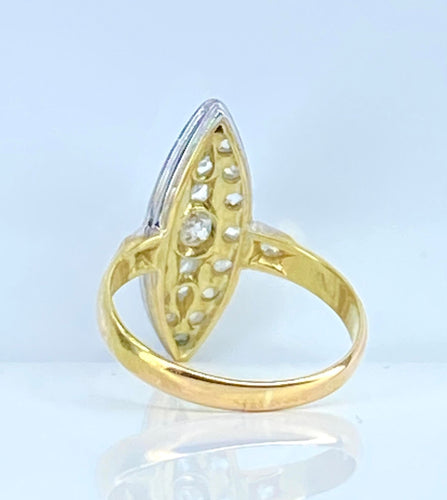 Bague 50 Bague marquise en or jaune et diamants, vers 1900 58 Facettes AB653