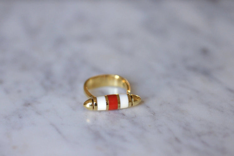 Bague fuseau moderniste or, corne, et corail 58 Facettes