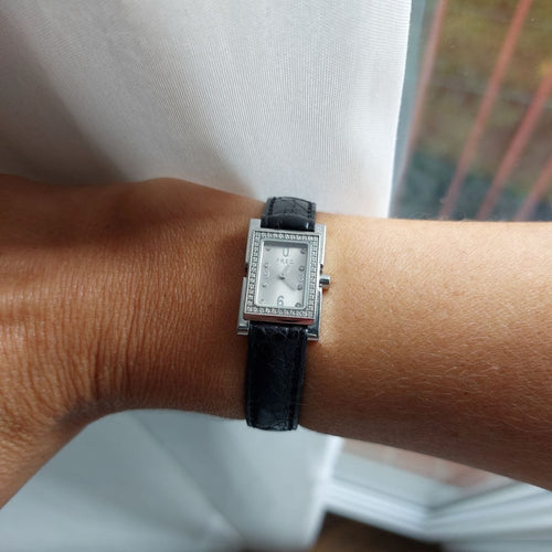 Montre Fred - Montre de dame Ligne 36 en acier et diamants 58 Facettes 208