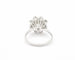 Bague Bague avec diamant central et contour 58 Facettes