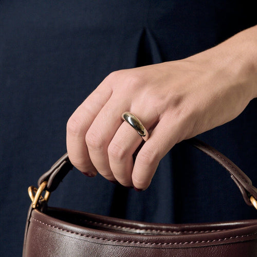 CHAUMET - Anillo solitario de oro blanco 