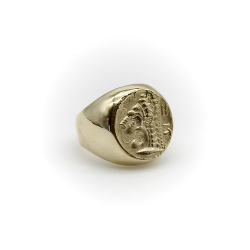 Vintage yellow gold lion-headed coin signet ring