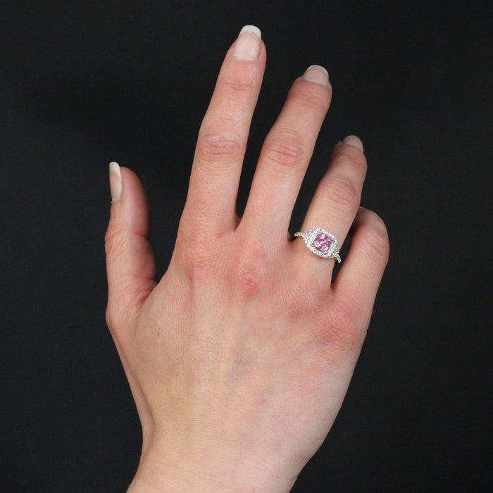 Bague 52 Bague saphir rose coussin et diamants 58 Facettes 24-153