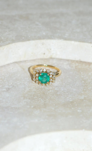 Bague 56 Bague Or Jaune Emeraude 1,52 Ct et Diamants 58 Facettes