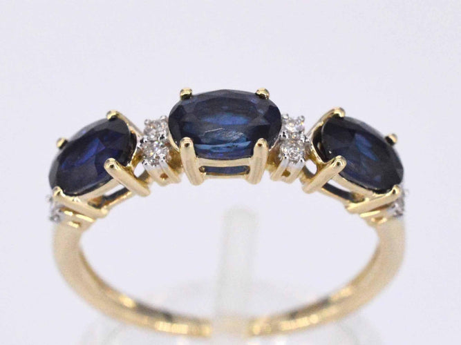 Bague Bague en or avec diamants et saphir 58 Facettes 2123