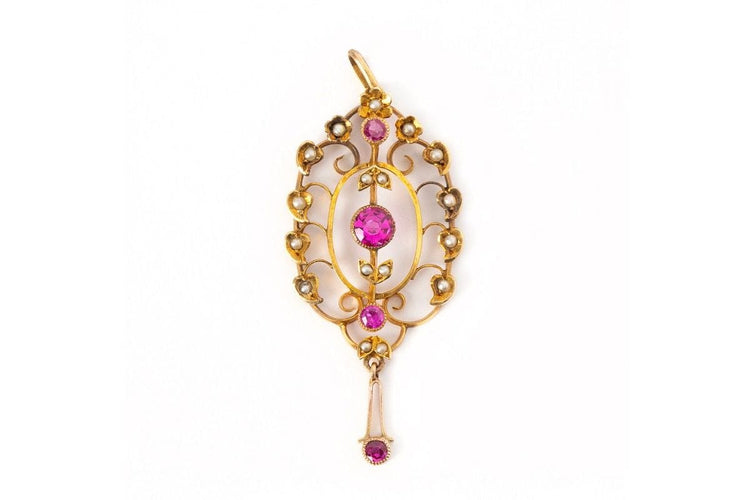Pendentif Pendentif ancien en or jaune avec rubis et perles 58 Facettes 9115