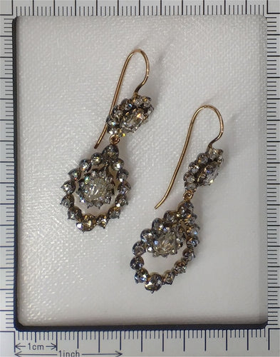 Boucles d'oreilles Haute Couture historique : boucles d'oreilles en diamant pré-victoriennes 58 Facettes 21345-0172