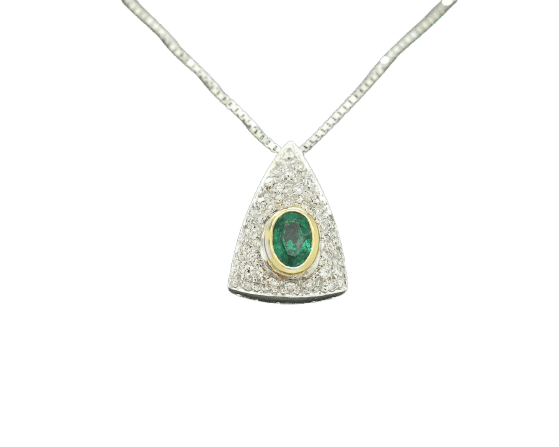 Collier Collier en or blanc avec émeraude de 0,40 ct et diamants 58 Facettes 10178