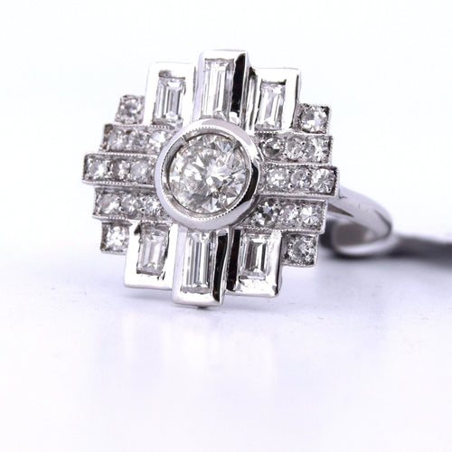 Bague 54 Bague Art Déco en or blanc avec diamants 58 Facettes