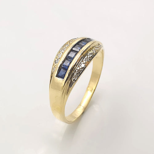 Bague 55 Bague or jaune, diamants, saphirs 58 Facettes