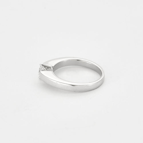 Bague 54 Bague solitaire en or blanc et diamant 58 Facettes GU293