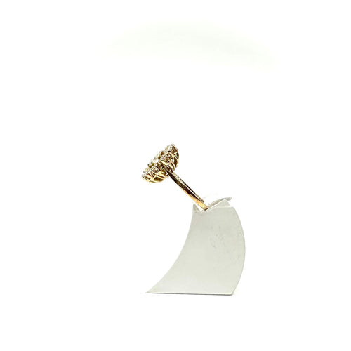 Anillo de oro amarillo y diamantes 