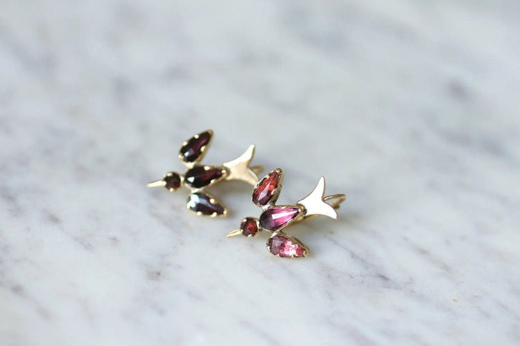 Boucles d'oreilles Dormeuses colombes grenats de Perpignan 58 Facettes