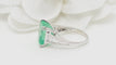 Bague 54 Bague en or blanc, Emeraude 7cts de Colombie et diamants 58 Facettes 32632