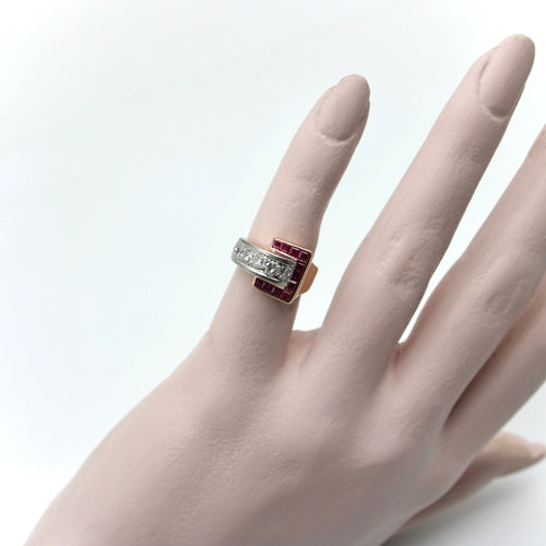 Bague Bague rétro en or 14 carats avec diamants et rubis 58 Facettes