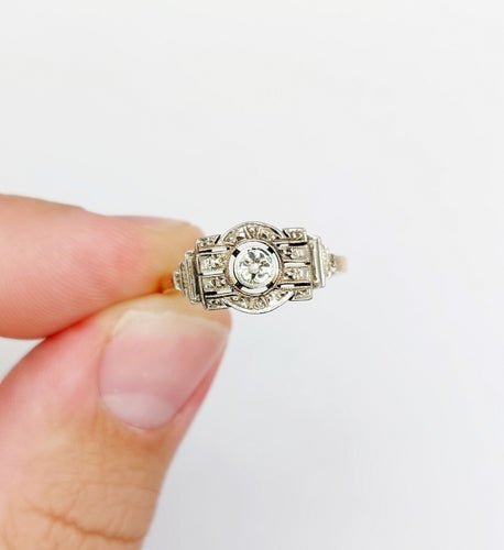 Bague 55 Bague art déco or jaune et diamant 58 Facettes A05705