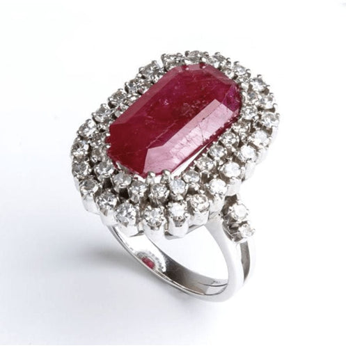 Bague Bague avec rubis non chauffé et diamants. 58 Facettes