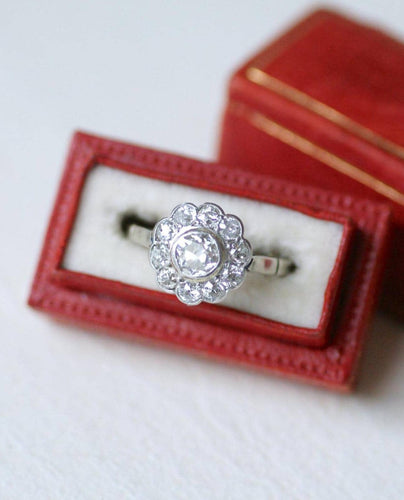 Bague 56 Bague Marguerite Art Déco Diamant 1,60 Cts sur Or et Platine 58 Facettes