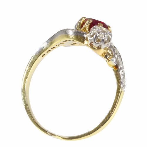 Bague 55 Un siècle d'amour : la bague de fiançailles Belle Époque française 58 Facettes 22137-0266