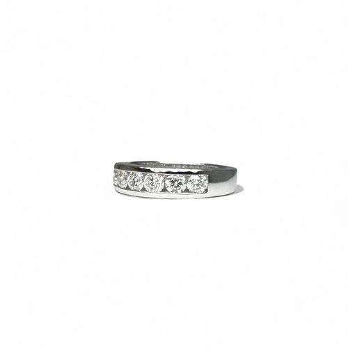 Bague 54 Demie alliance en or blanc sertie de diamants 58 Facettes
