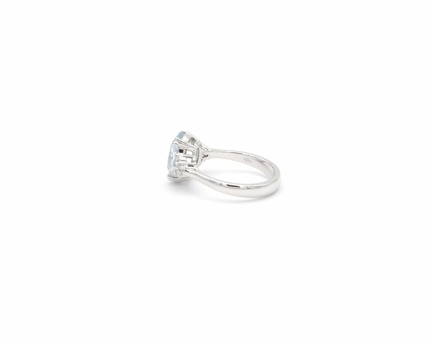 Bague Bague en or blanc avec aigue-marine et diamants 58 Facettes