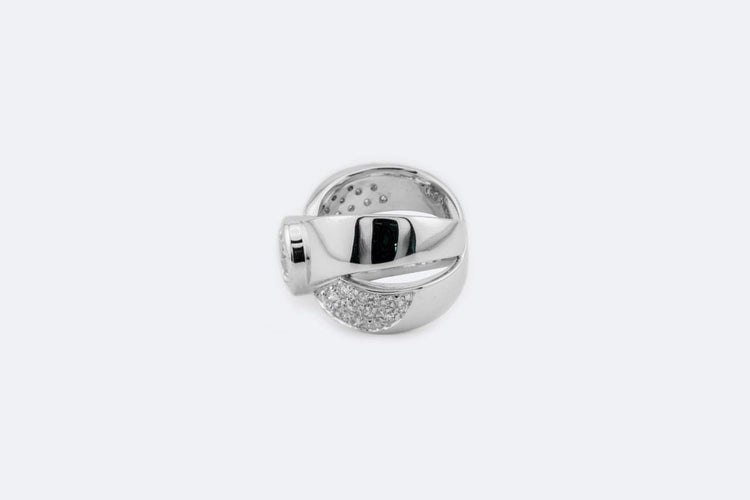 Bague 55 Double alliance en or blanc avec pavé de diamants et diamant central 58 Facettes ANL899