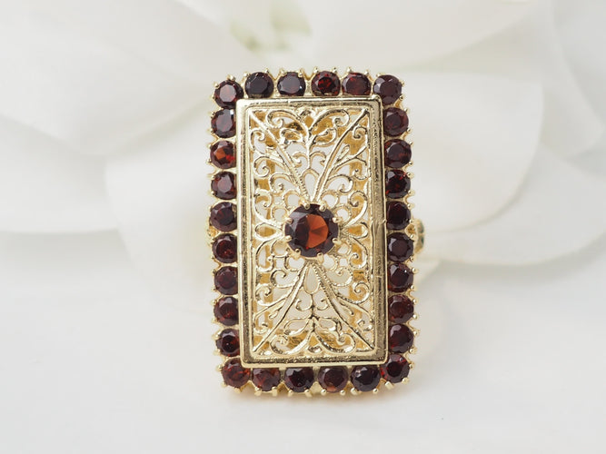 Bague 56 Bague vintage en or jaune et grenats 58 Facettes 33467