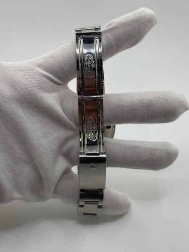 Montre Rolex Oyster Perpetual Date 1501 58 Facettes