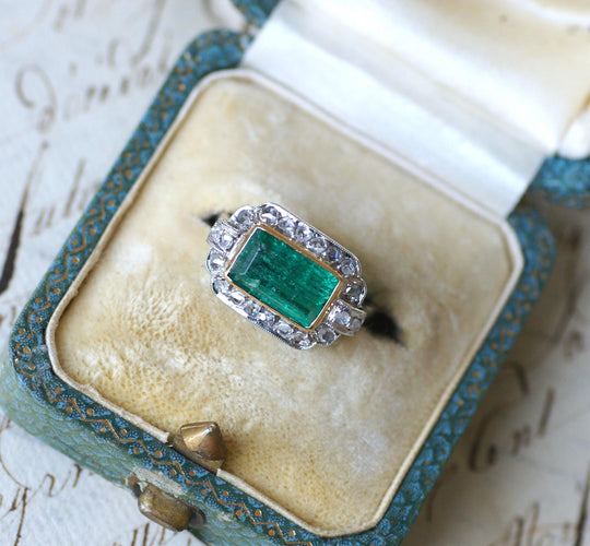 Bague 53 Bague Art déco Emeraude Colombienne 1.70 Cts et diamants 58 Facettes