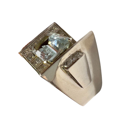 Bague Bague style chevalier en platine avec aigue-marine 58 Facettes CH55
