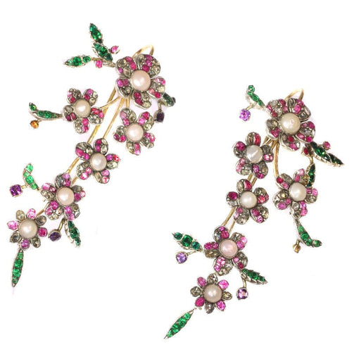 Boucles d'oreilles Le rococo réinventé : boucles d'oreilles élégantes en diamant du XVIIIe siècle 58 Facettes 17009-0177