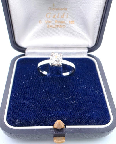 Bague 54 Bague solitaire en or blanc avec diamant 58 Facettes