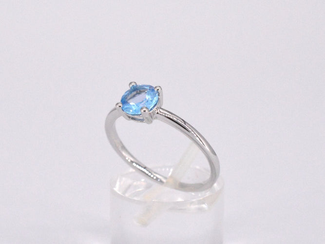 Bague 54 Bague en or blanc avec topaze 58 Facettes 2203