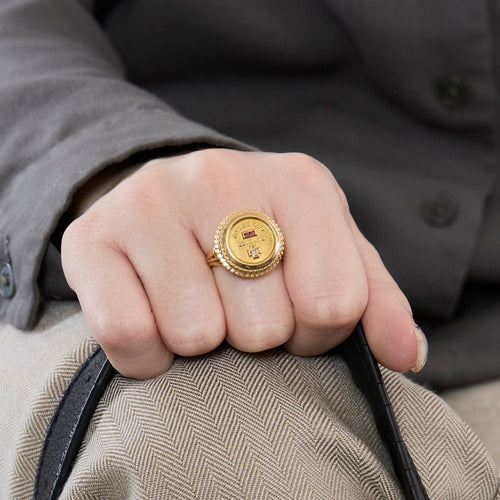 Bague 51 AUGIS - Chevalière d'Amour en or jaune 58 Facettes MAN1248