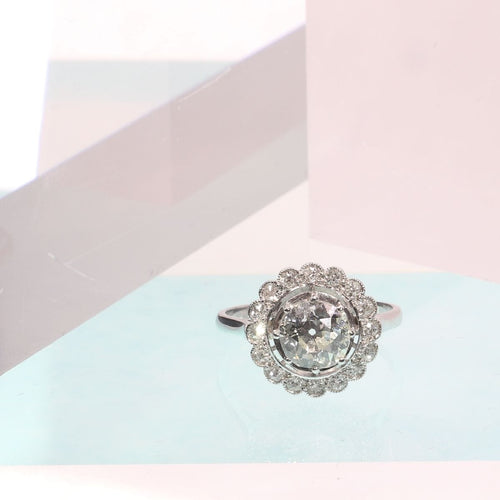 Bague 54 Liens éternels : la bague décorative en diamant des années 1920 58 Facettes 19157-0036