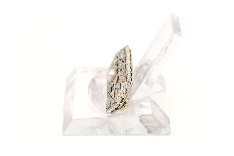 Broche Broche Art Déco en or blanc 18 carats sertie d'une perle et de diamants "taille" rose 58 Facettes B658