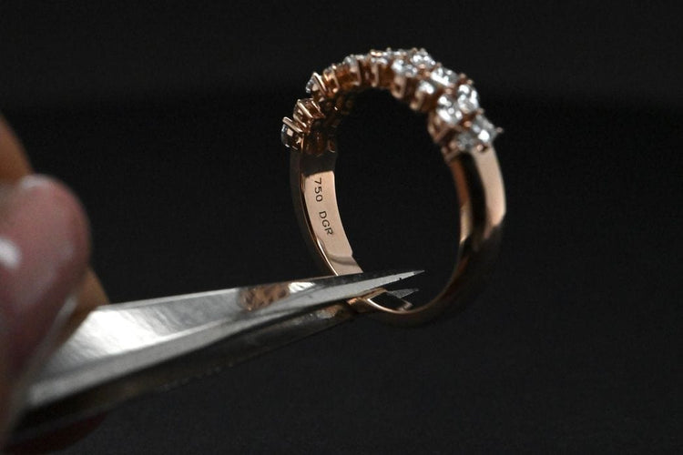 Bague 54 Anneau de mariage en or rose serti de diamants 58 Facettes