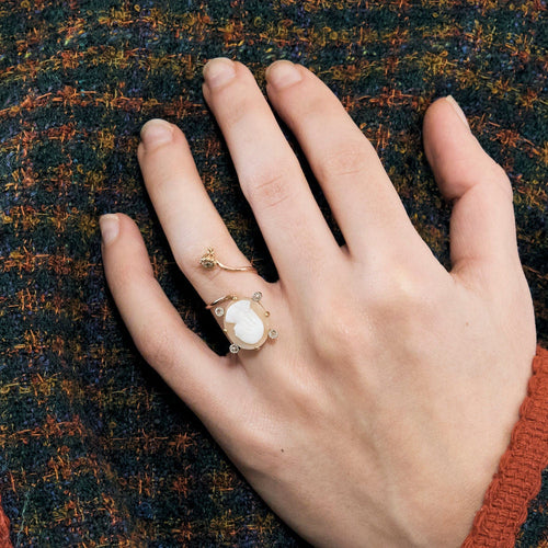 Bague Bague Camée et diamants Pièce unique (Ancienne épingle à cravate) 58 Facettes