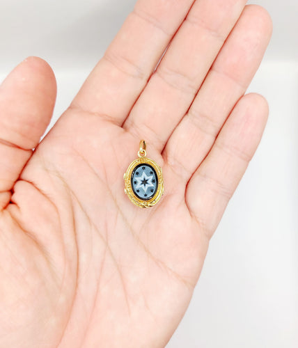 Pendentif Pendentif porte photo souvenir antique or jaune 18k plaques noires, croix et étoiles (circa 1900) 58 Facettes A06198