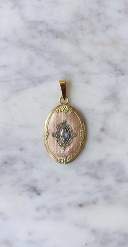 Pendentif Médaillon ouvrant navette diamant taille rose 58 Facettes