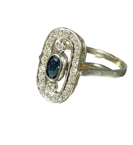 Bague 57 Bague or blanc, saphir et diamants 58 Facettes 56