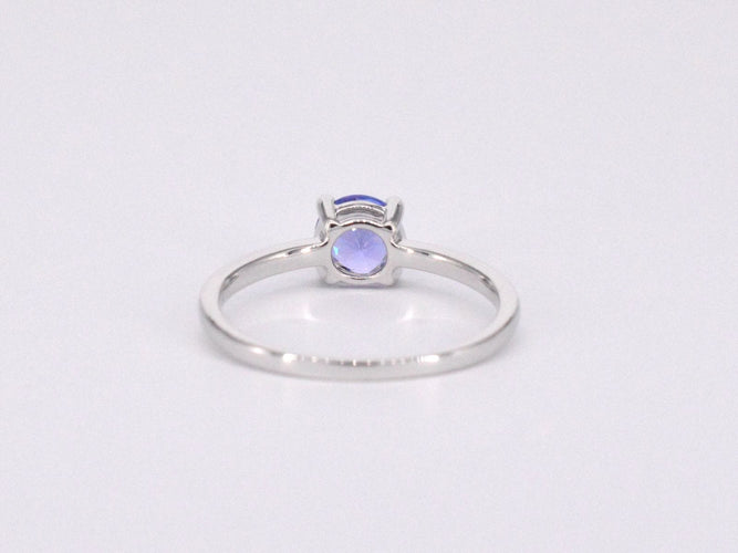 Bague 54 Bague en or blanc avec tanzanite 58 Facettes 2200