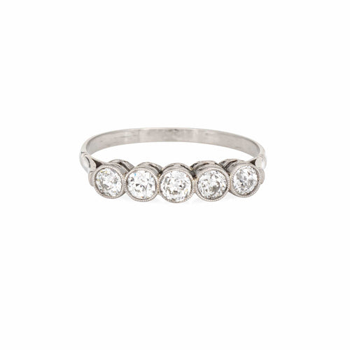 Bague 53.5 Bague en platine avec 5 diamants de style édouardien 58 Facettes G13971