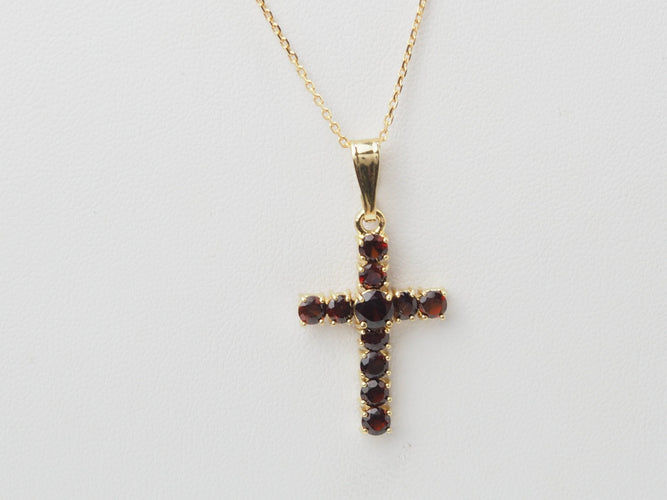 Collier Collier pendentif croix en or jaune et grenats 58 Facettes 33126
